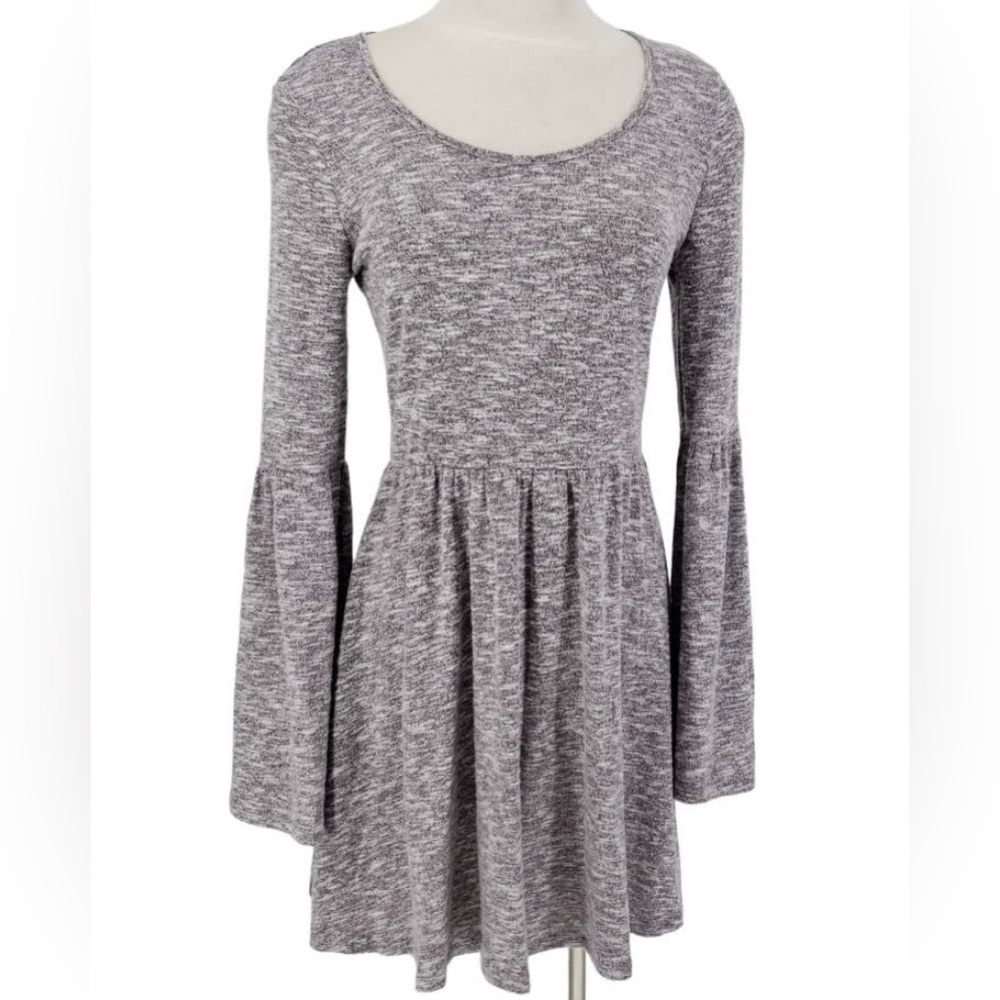 Living Doll fit and flare long sleeve scoop neck soft dress mauve size XS
NWT